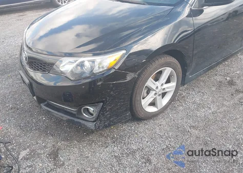 2013 Toyota Camry Se z USA, uszkodzony, nr VIN 4T1BF1FK1DU268183